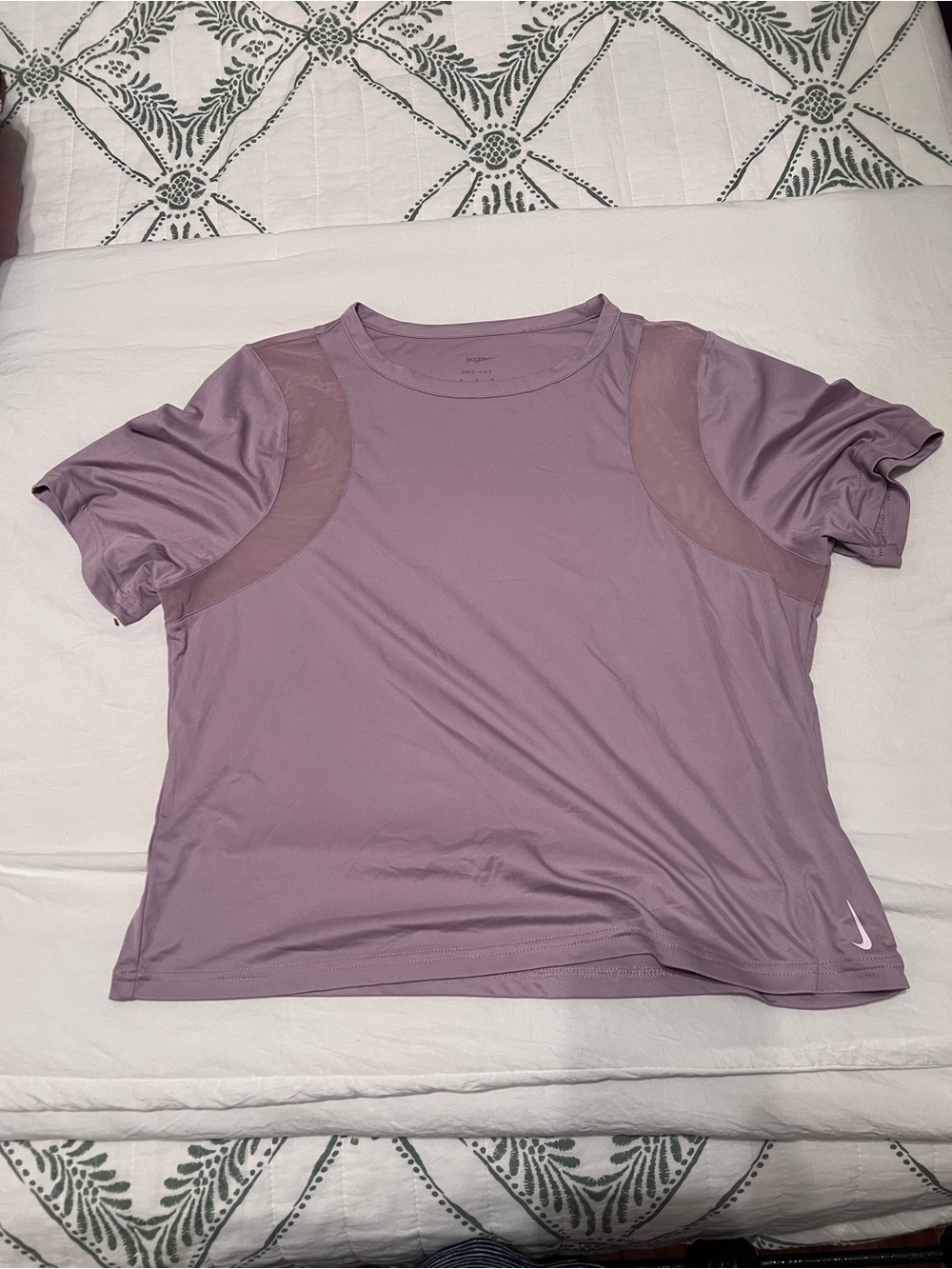 Nike Women’s Lavender Short Sleeve Athletic Tee